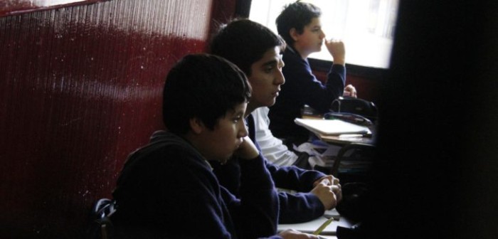 Colegio de Villa Alemana clausurado por deudas retomará clases tras acuerdo con autoridad