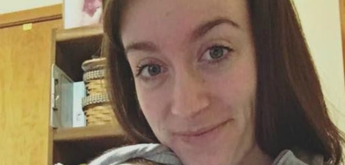 Respuesta de mujer tras ser criticada por amamantar en público sacó aplausos