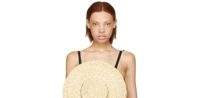 El costoso y extravagante vestido confeccionado sólo con sombreros: vale unos $2 millones