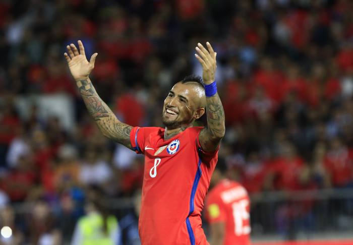 Arturo Vidal organizó megafiesta para toda la gente del club de barrio dónde se formó