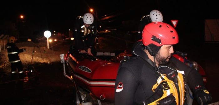 50 personas evacuadas y un muerto deja rebalse de estero Botrolhue en Labranza