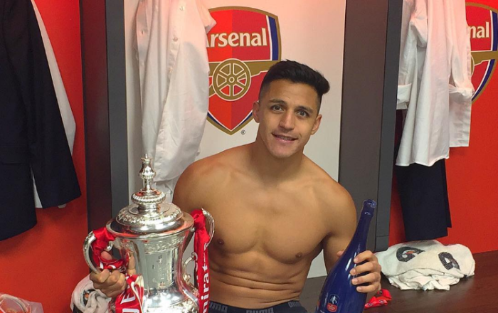 Alexis Sánchez sorprende con su talento para el Kung fu en video viral del Arsenal