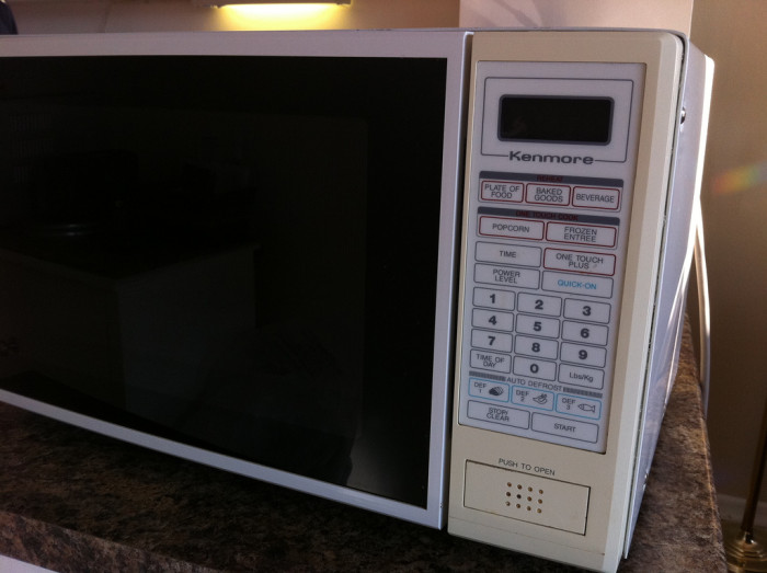 ¿Fanático del microondas? Estos son los principales daños que provoca a tus alimentos