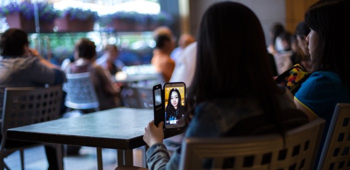 Estudiante arruinó obra de arte de más de $130 millones: quería sacarse una selfie