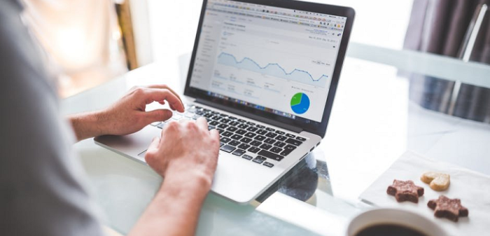 Medios de EEUU se lanzan contra 