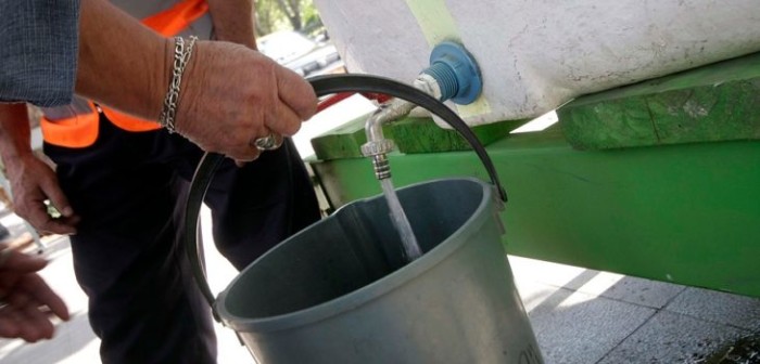 Instalan 47 estanques por efectos del mega corte de agua en el Gran Concepción