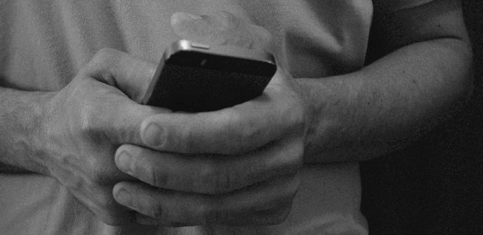 Padre compartió los terribles mensajes que pedófilo le mandó a su hija de 7 años en redes