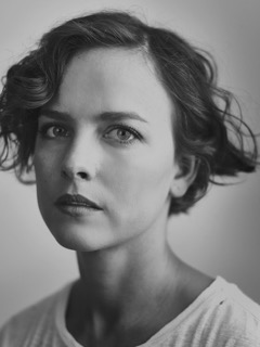 Allison Miller - Sonya | Netfix