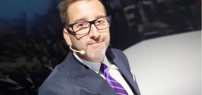 Eduardo Fuentes regresa a la televisión con programa de conversación en 13C