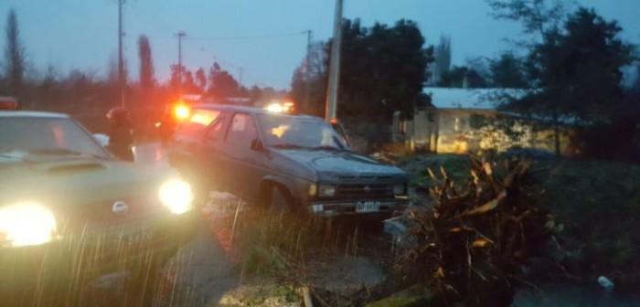 Tragedia en Negrete: Matrimonio de adultos mayores muere tras volcar su camioneta en canal