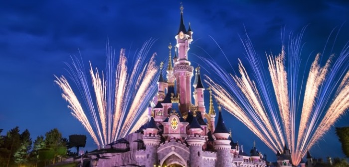 Madre denunció a parque de Disney: le prohibieron a su hijo vestirse como Elsa de Frozen