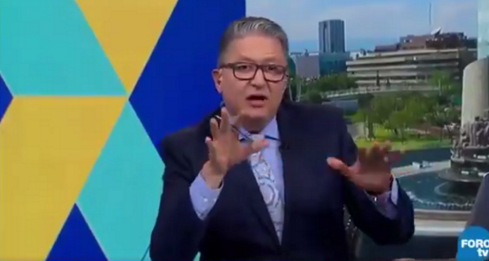 La estoica reacción de periodista que vivió terremoto en México mientras daba las noticias