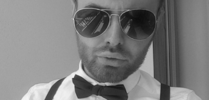 Hombre mostró su increíble antes y después tras someterse a un trasplante capilar