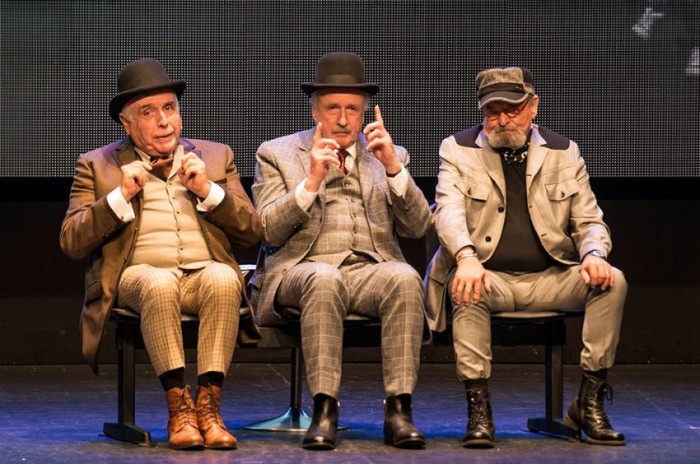 Actor Tomás Vidiella está internado producto de una neumonía