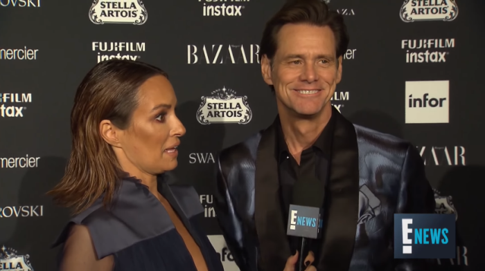 Jim Carrey protagonizó incómodo momento durante entrevista en alfombra roja del NYFW