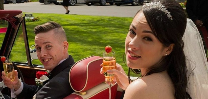 Hallan muerta a pareja en casas diferentes: esposo compartió foto de su boda minutos antes