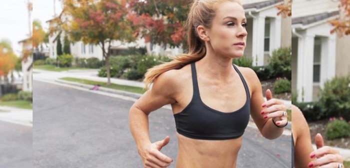 Madre reveló su dieta y ejercicios para lograr un trabajado abdomen a semanas de dar a luz