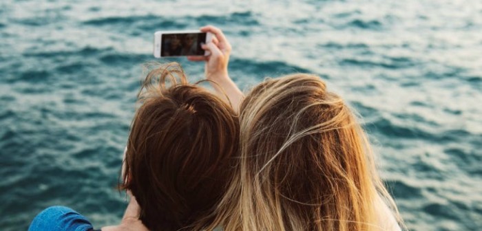 Chinning: la nueva y divertida pose que se está tomando Instagram