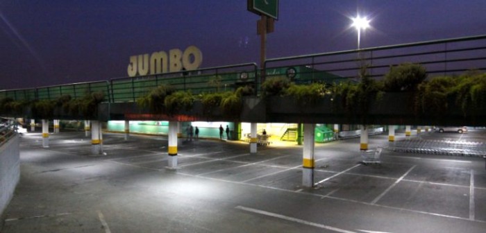 Jumbo pagará monto millonario a cliente que sufrió el robo de su vehículo en Antofagasta