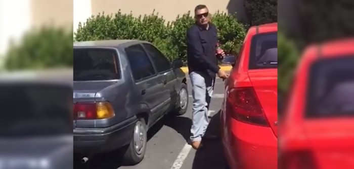 La grosera reacción de hombre con embarazada en Concepción tras ocupar su estacionamiento