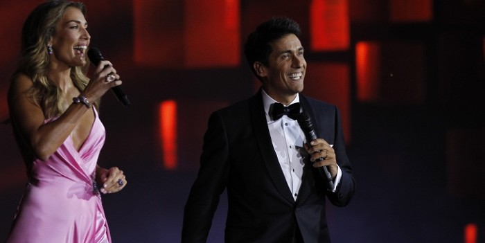 Carola de Moras y Rafael Araneda dejaron el matinal de CHV para promocionar Viña 2018