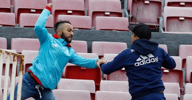 Cámaras captaron pelea entre 'hinchas' en el clásico universitario que no se vio en TV