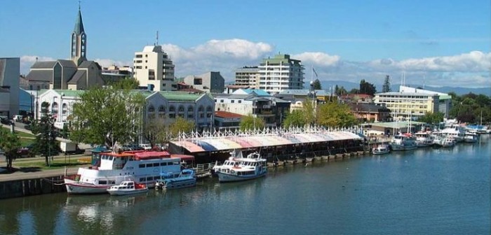 Realizan intenso operativo para encontrar a persona que habría caído al río Calle Calle