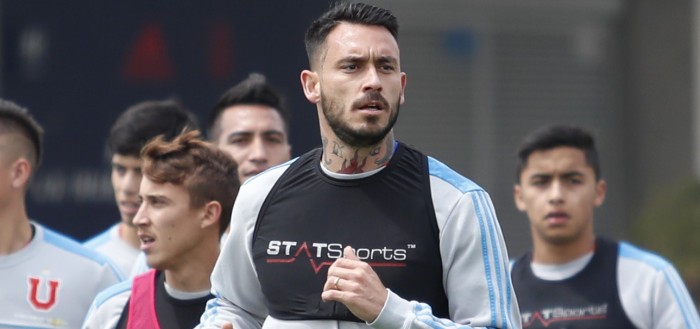 Mauricio Pinilla pagará cámara a reportero gráfico tras día de furia