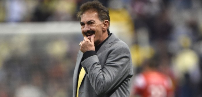 Polémico entrenador argentino reconoció contacto con la ANFP para dirigir a 'La Roja'