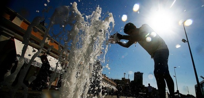 Zona central del país es afectada por intensa ola de calor: anuncian 35º al interior