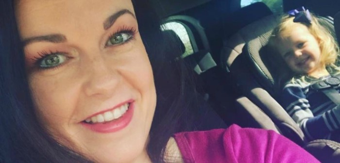 Madre que sufrió cáncer a la piel mostró horribles consecuencias: quiere concientizar