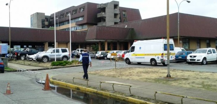 Denuncian trato irregular a mujer diagnosticada con meningitis en hospital de Valdivia