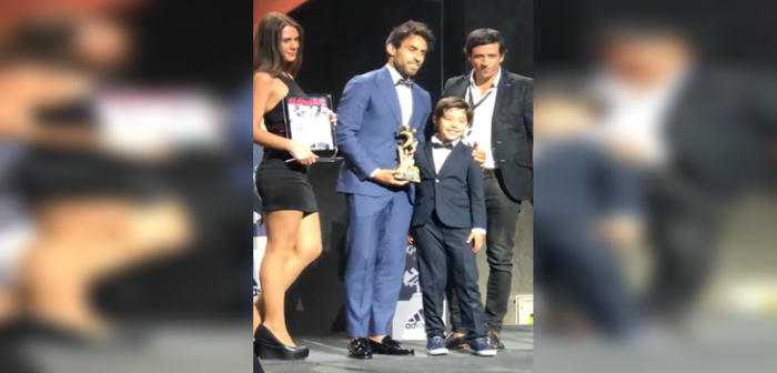 El hijo de Jorge Valdivia se robó la película en la entrega de premios 'El Gráfico 2017'