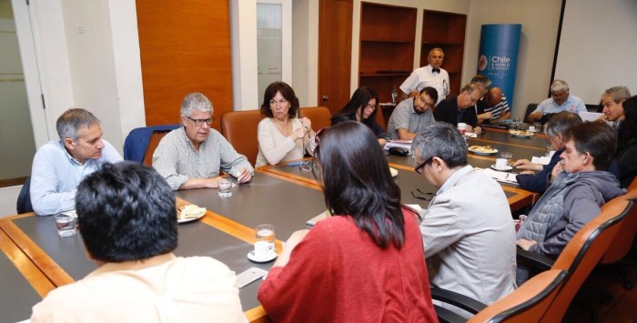 ¡Humo blanco! Gobierno logra acuerdo con trabajadores públicos con un 2,5% de reajuste
