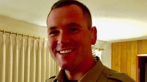 Policía se llevó divertida sorpresa tras acudir a llamado de ayuda: era un loro