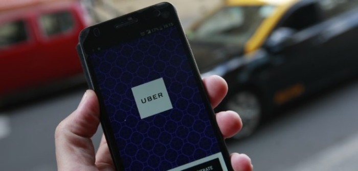 Usuario de Uber denuncia que le cobraron $223.000 por viaje de 8 minutos