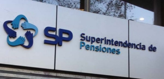 Baja rentabilidad del fondo E revoluciona Twitter: los dardos apuntaron a 'No+AFP'