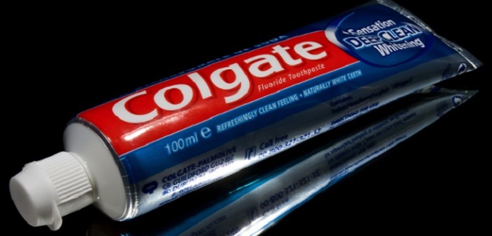 La 'desconcertante' pasta dental que saca risas en Twitter por su diminuto tamaño