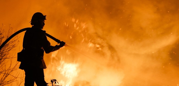 Las impactantes imágenes que dejan incendios en California: más de 200 mil deben evacuar
