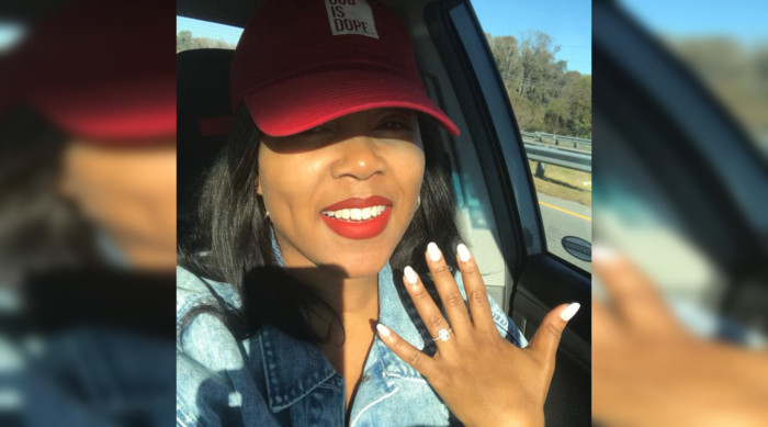 Quería mostrarle a su hermana la foto de su compromiso: por error se la envió a una famosa