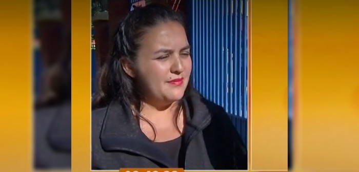 Mujer acusó a docente de maltratar a su hijo: amarró silla a la mesa para controlarlo