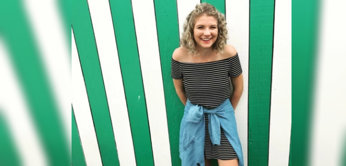 La ridícula promesa navideña que una joven lanzó en redes y que tuvo que cumplir