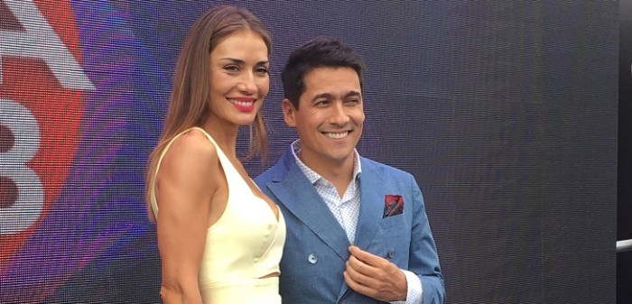 La curiosa técnica con la que Carola de Moras capea el frío de la Quinta Vergara