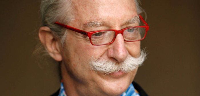 Patch Adams denuncia uso engañoso de video campaña de Piñera: 