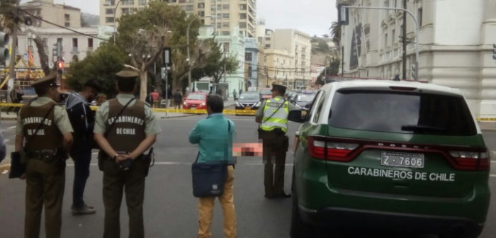 Mujer muere atropellada en Valparaíso: chofer la arrastró por más de 9 cuadras y se fugó