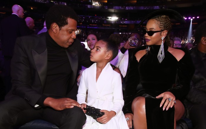 Así controla a sus padres: el comentado gesto de hija de Beyoncé y Jay Z en Grammy 2018