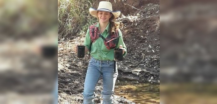 Joven víctima de bullying se suicidó y su padre invitó a responsables a su funeral