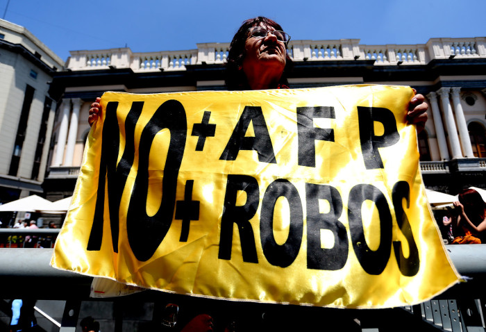 La millonaria cifra que dejaron de ganar quienes se cambiaron a Fondo E por 