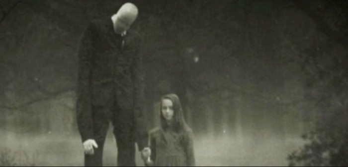 Padre de niña que apuñaló a su mejor amiga afirma que película Slenderman revive su dolor