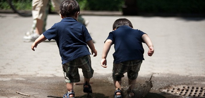 Estudio revela cuál es el hijo que tiende a ser más problemático